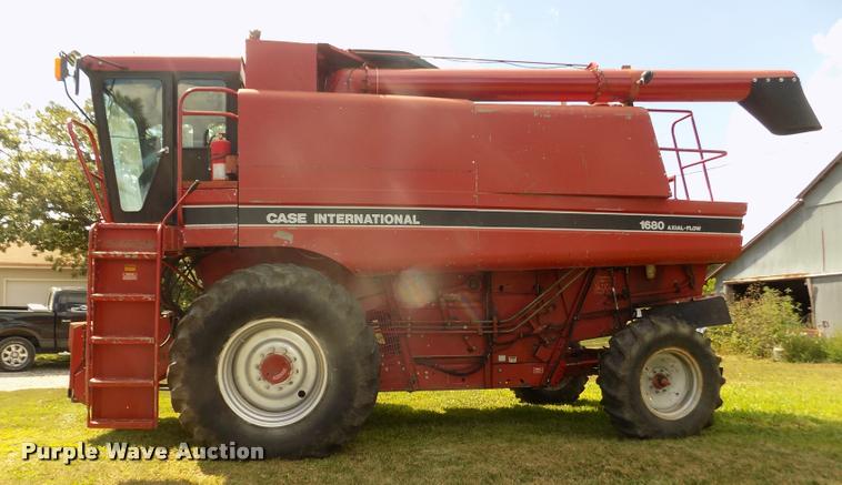image for item DA3074 1990 Case IH 1680 Axial Flow combine