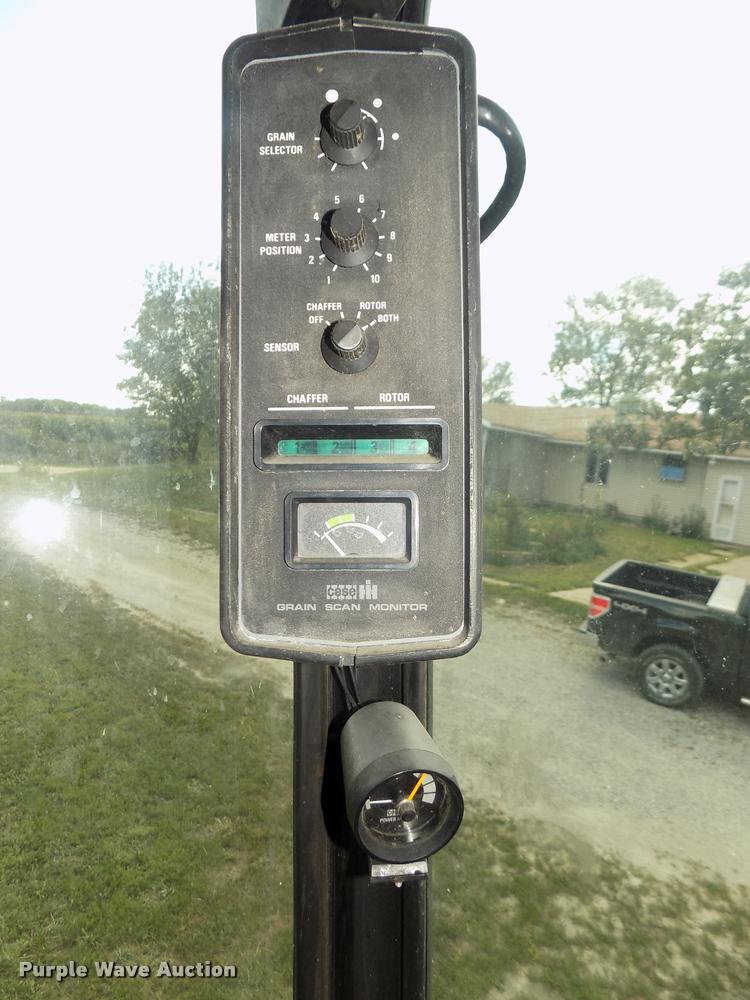 image for item DA3074 1990 Case IH 1680 Axial Flow combine