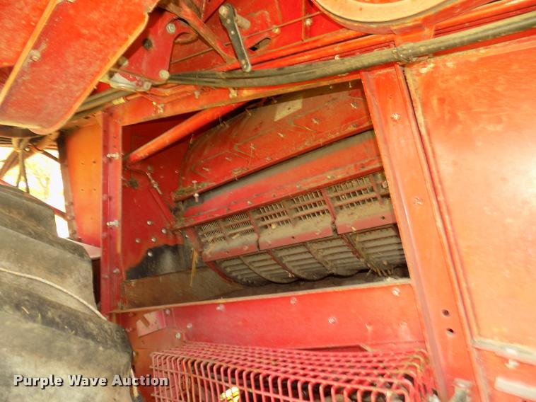 image for item DA3074 1990 Case IH 1680 Axial Flow combine