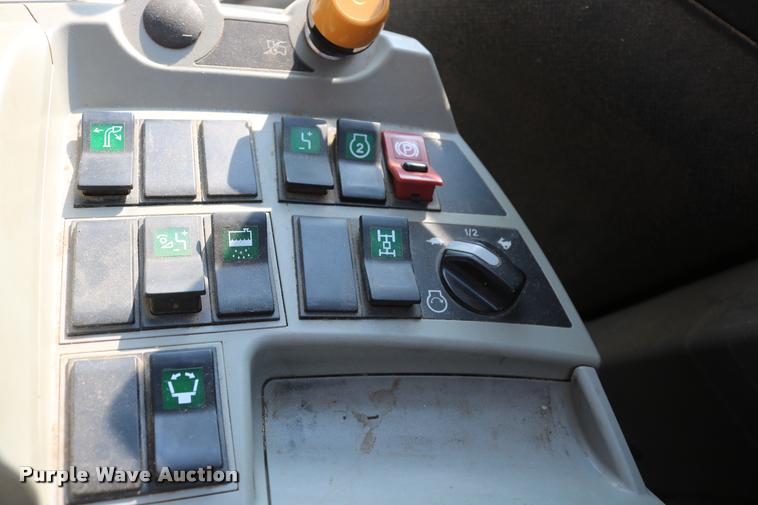 image for item DA6861 2011 Claas Jaguar 980 PRWD forage harvester