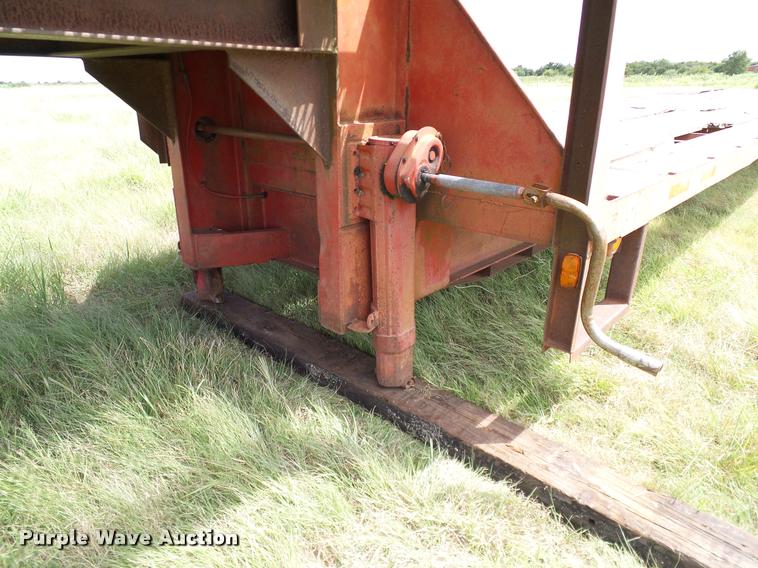 image for item DA6864 1970 Bills 107 drop deck trailer