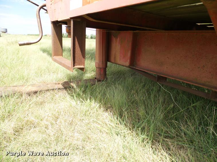 image for item DA6864 1970 Bills 107 drop deck trailer