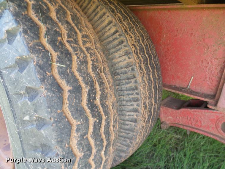 image for item DA6864 1970 Bills 107 drop deck trailer