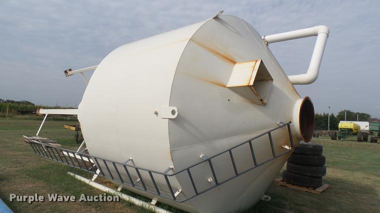 image for item DB3434 Friesen steel cone bottom grain bin