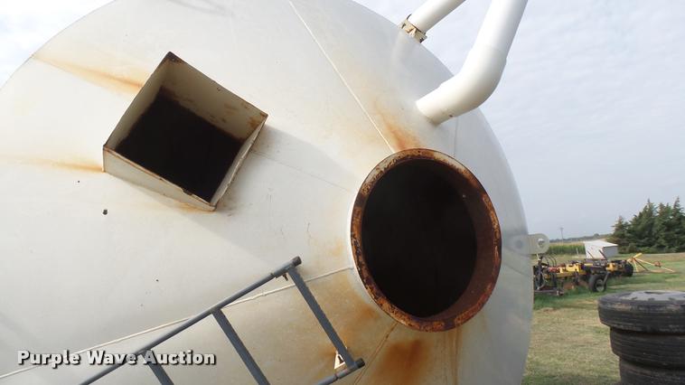 image for item DB3434 Friesen steel cone bottom grain bin