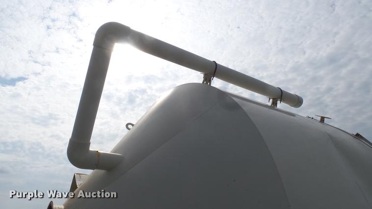 image for item DB3434 Friesen steel cone bottom grain bin