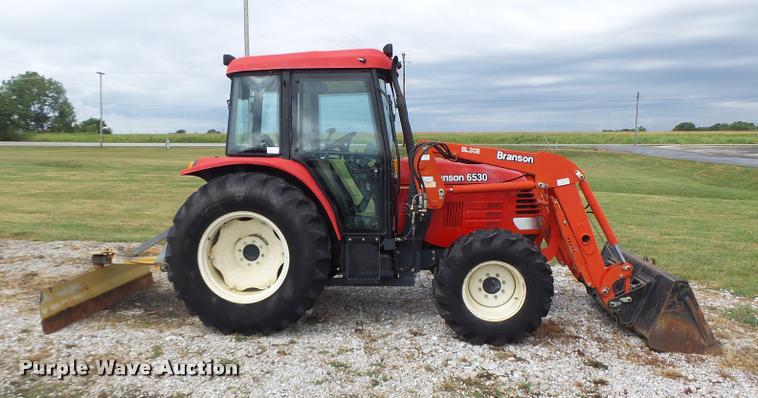 image for item DB5864 Branson 6530 MFWD tractor