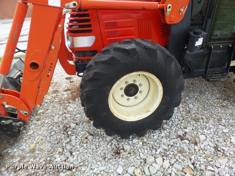 image for item DB5864 Branson 6530 MFWD tractor