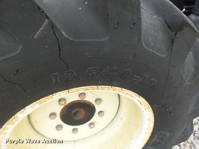 image for item DB5864 Branson 6530 MFWD tractor