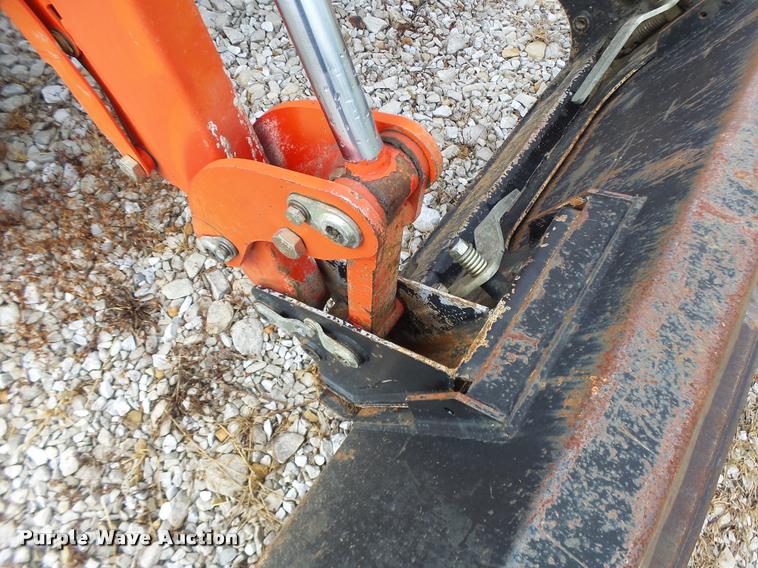 image for item DB5864 Branson 6530 MFWD tractor