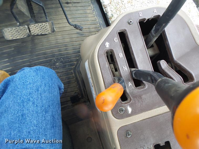 image for item DB5864 Branson 6530 MFWD tractor