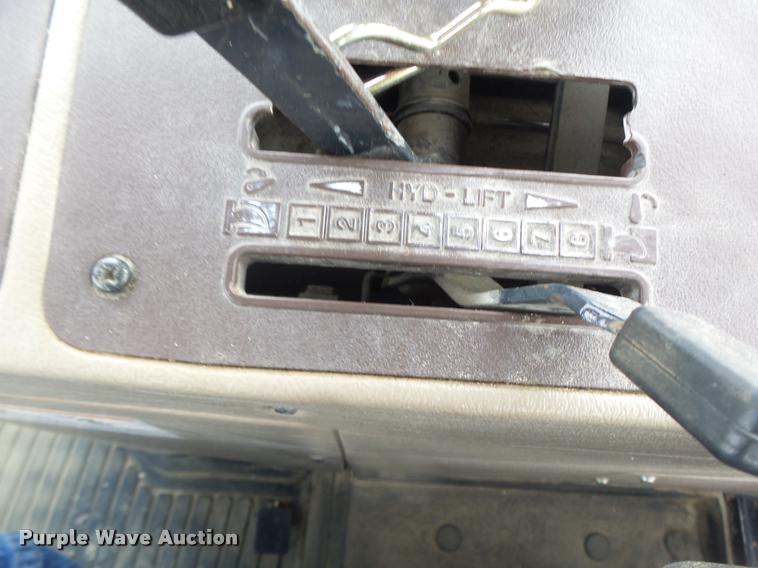 image for item DB5864 Branson 6530 MFWD tractor