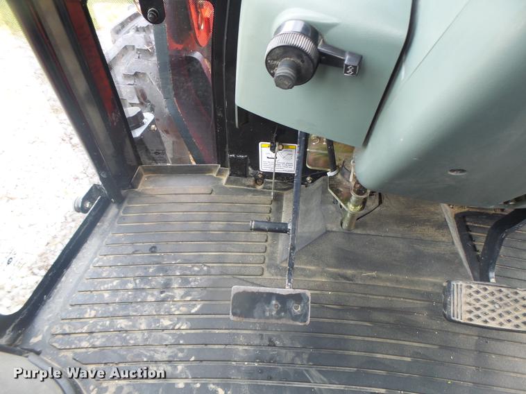 image for item DB5864 Branson 6530 MFWD tractor