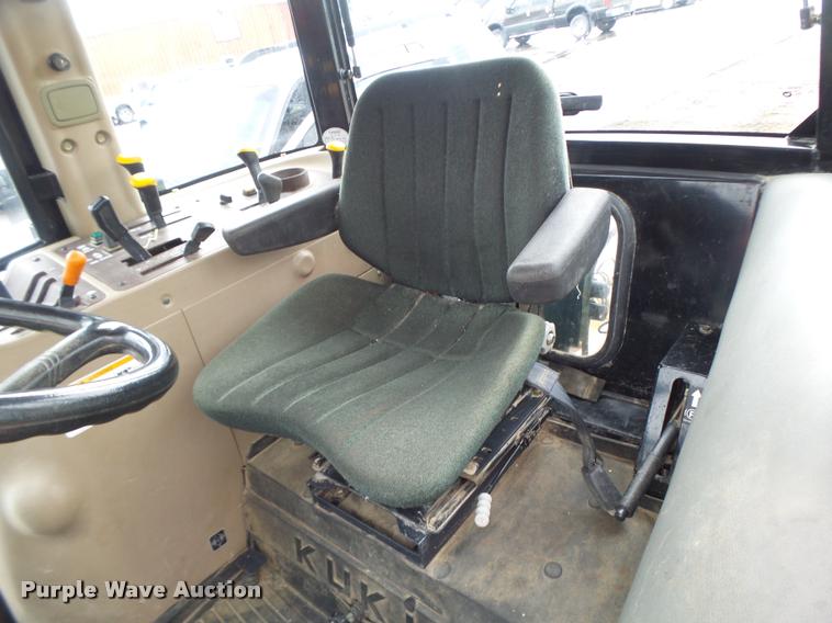 image for item DB5864 Branson 6530 MFWD tractor