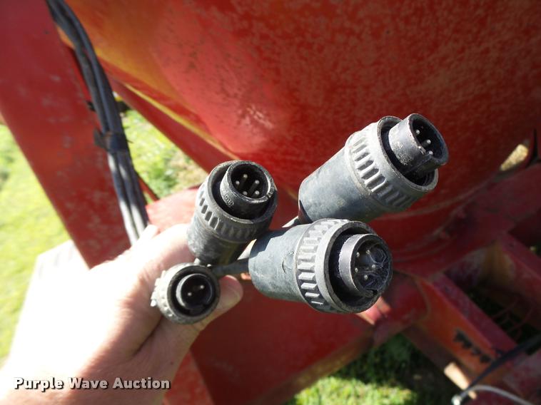 image for item DB5888 New Holland 355 feed grinder mixer