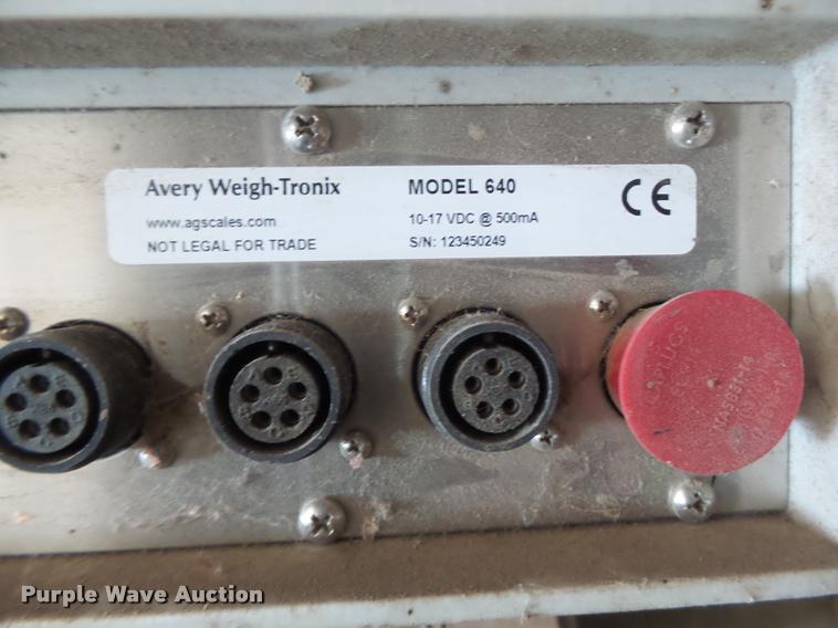 image for item DB5888 New Holland 355 feed grinder mixer