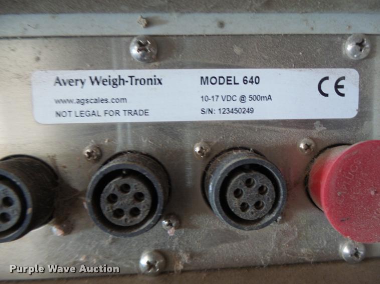 image for item DB5888 New Holland 355 feed grinder mixer