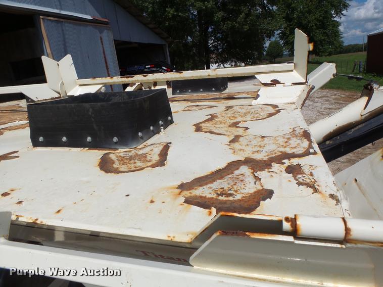 image for item DB5890 Friesen Titan 4SE seed tender