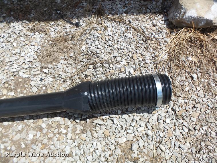 image for item DB5890 Friesen Titan 4SE seed tender