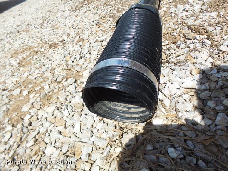 image for item DB5890 Friesen Titan 4SE seed tender