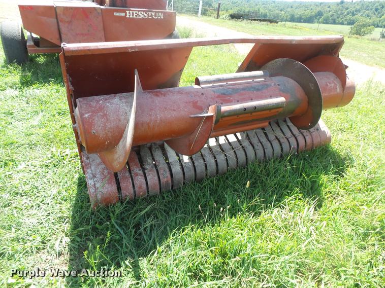 image for item DB7420 Hesston 7155 forage harvester