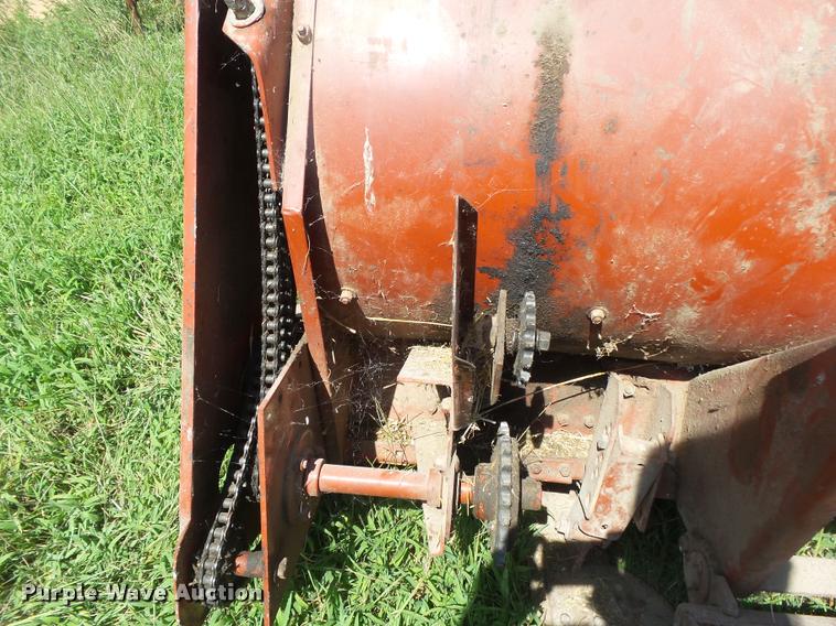 image for item DB7420 Hesston 7155 forage harvester