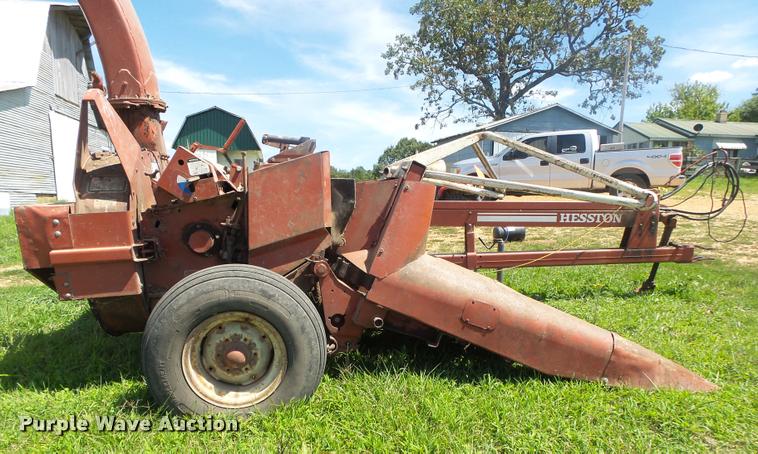 image for item DB7420 Hesston 7155 forage harvester
