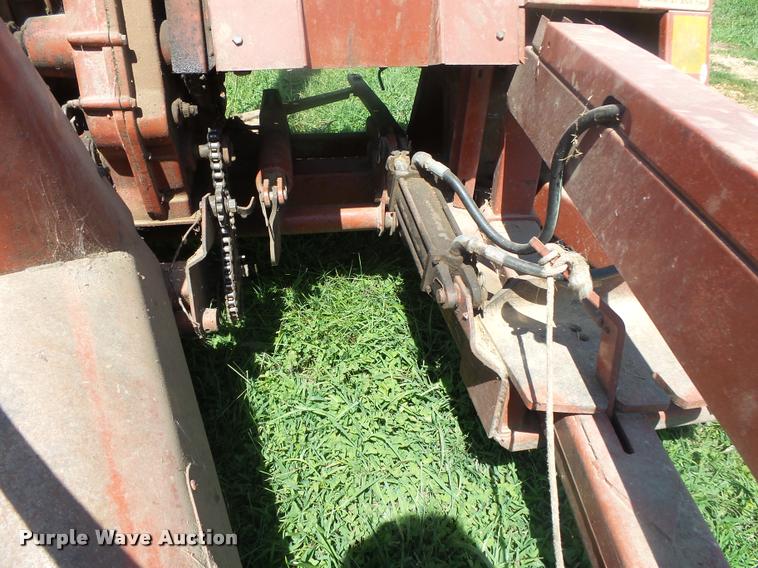 image for item DB7420 Hesston 7155 forage harvester
