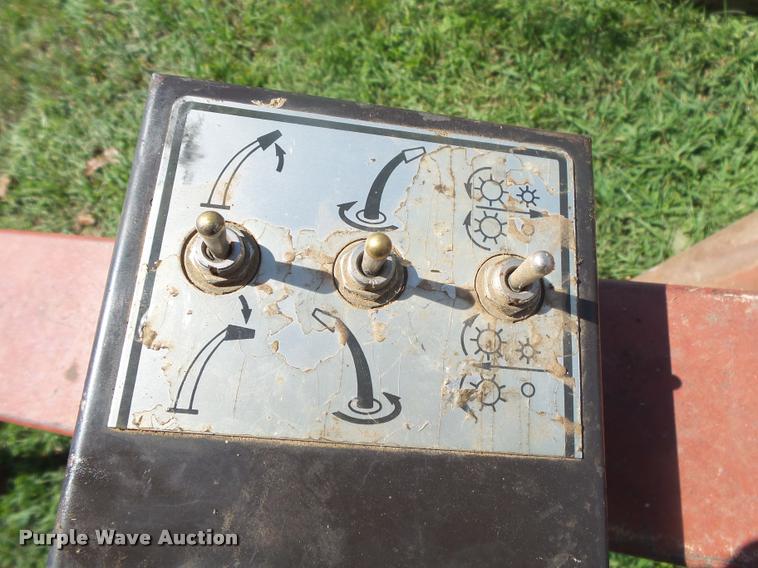 image for item DB7420 Hesston 7155 forage harvester