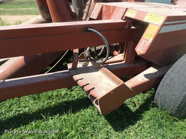 image for item DB7420 Hesston 7155 forage harvester