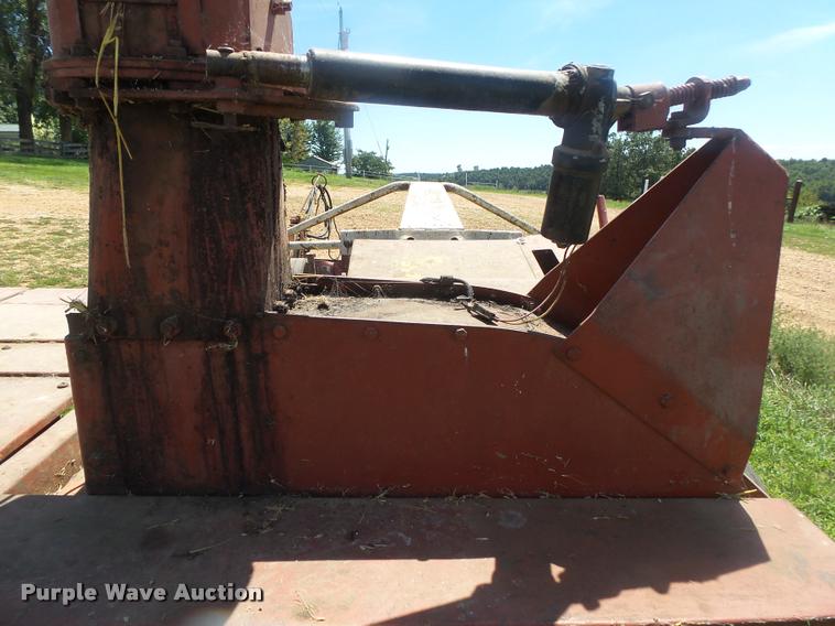 image for item DB7420 Hesston 7155 forage harvester