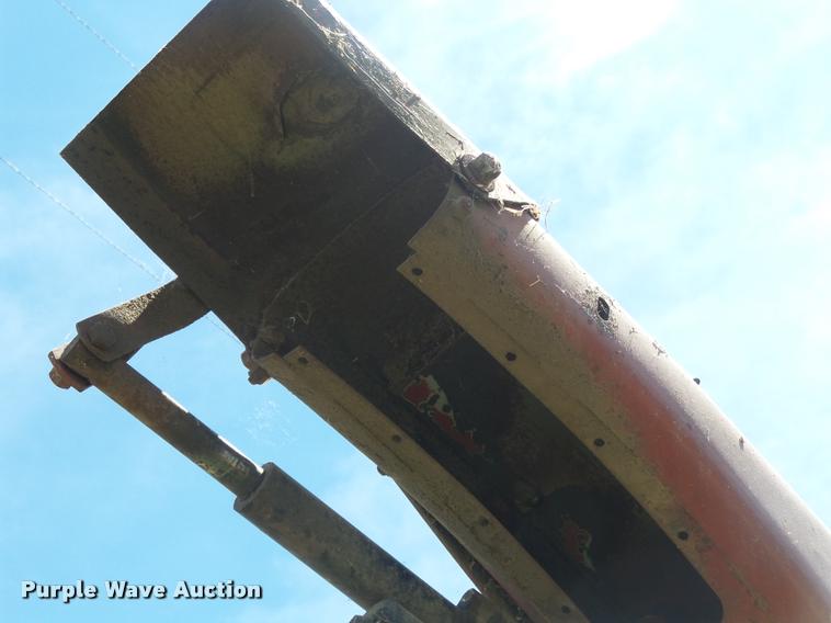 image for item DB7420 Hesston 7155 forage harvester