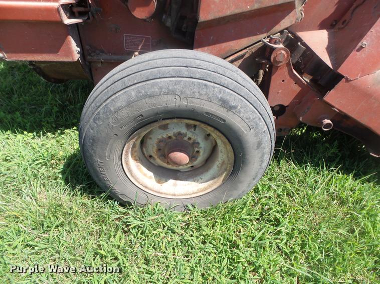 image for item DB7420 Hesston 7155 forage harvester