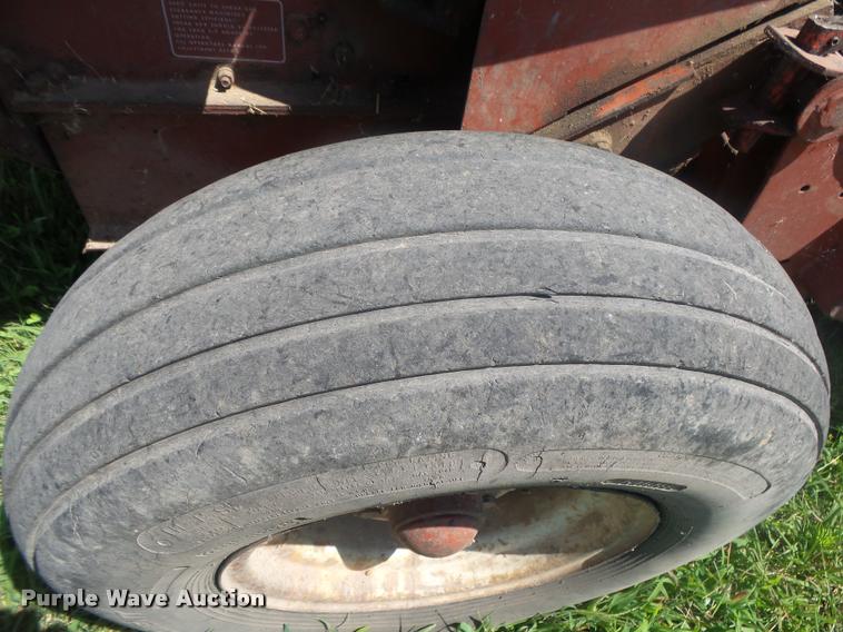 image for item DB7420 Hesston 7155 forage harvester