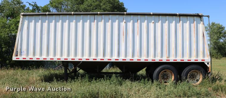 image for item DB9354 2006 shop built double hopper bottom grain trailer