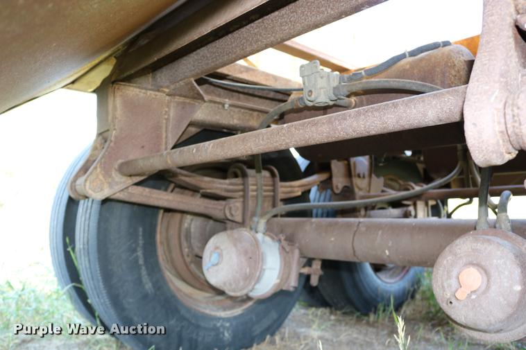 image for item DB9354 2006 shop built double hopper bottom grain trailer