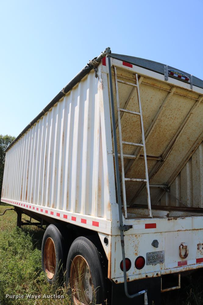 image for item DB9354 2006 shop built double hopper bottom grain trailer