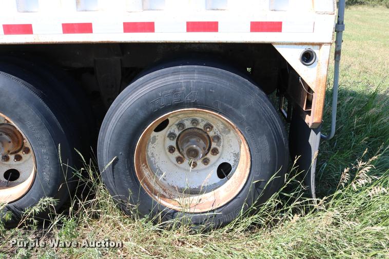 image for item DB9354 2006 shop built double hopper bottom grain trailer