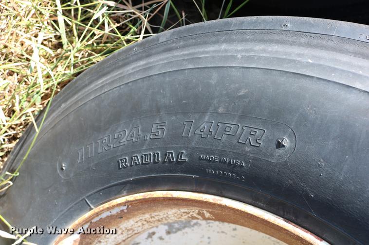 image for item DB9354 2006 shop built double hopper bottom grain trailer