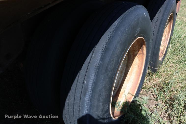 image for item DB9354 2006 shop built double hopper bottom grain trailer