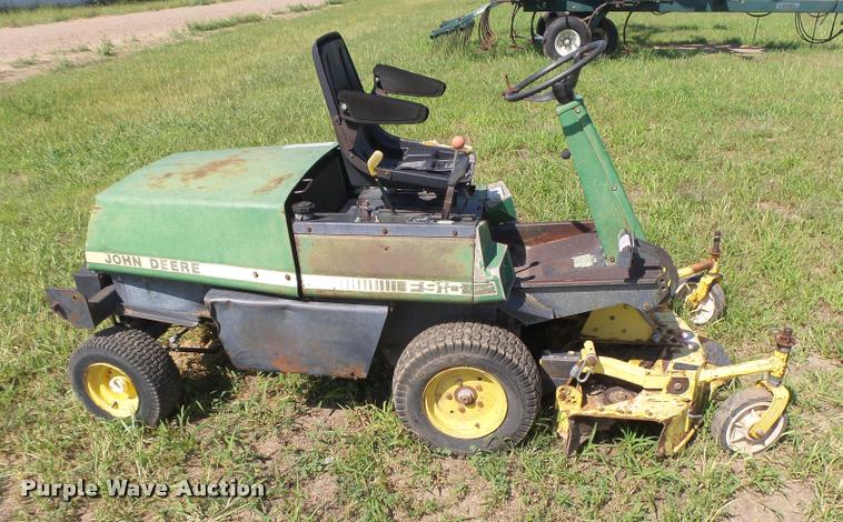 image for item DC3892 John Deere F910 lawn mower