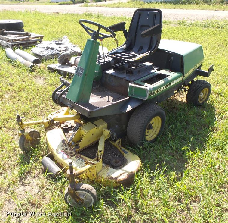 image for item DC3892 John Deere F910 lawn mower