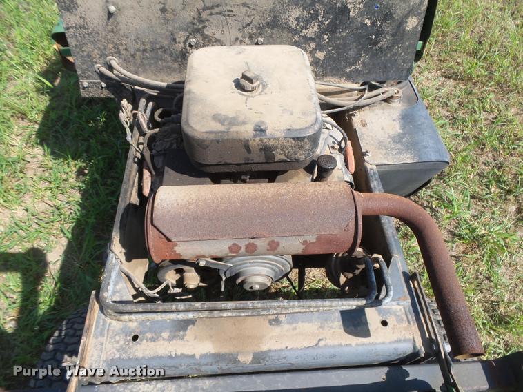 image for item DC3892 John Deere F910 lawn mower