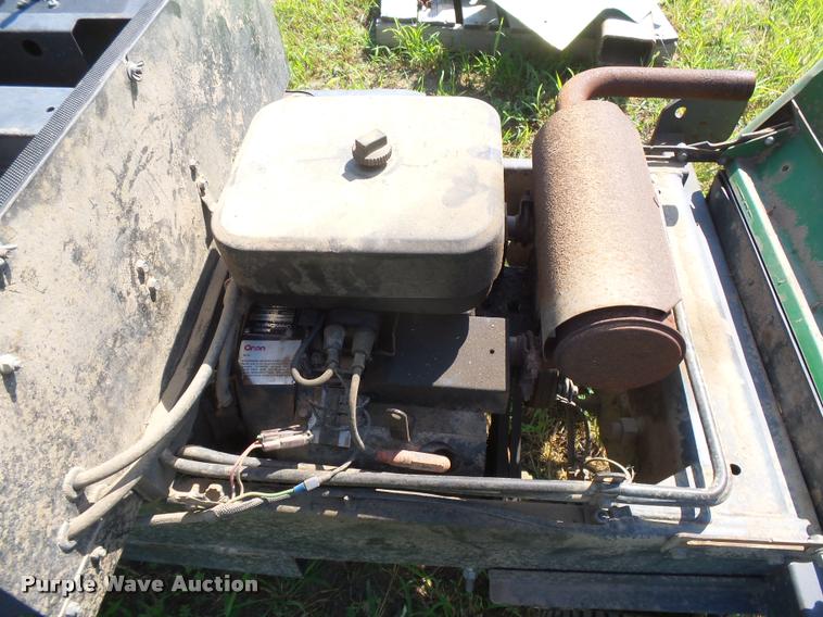 image for item DC3892 John Deere F910 lawn mower