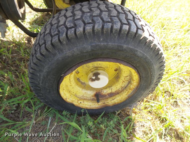 image for item DC3892 John Deere F910 lawn mower