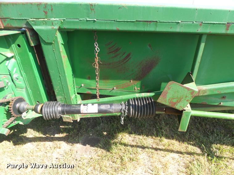 image for item DC3894 1996 John Deere 1253A row crop head