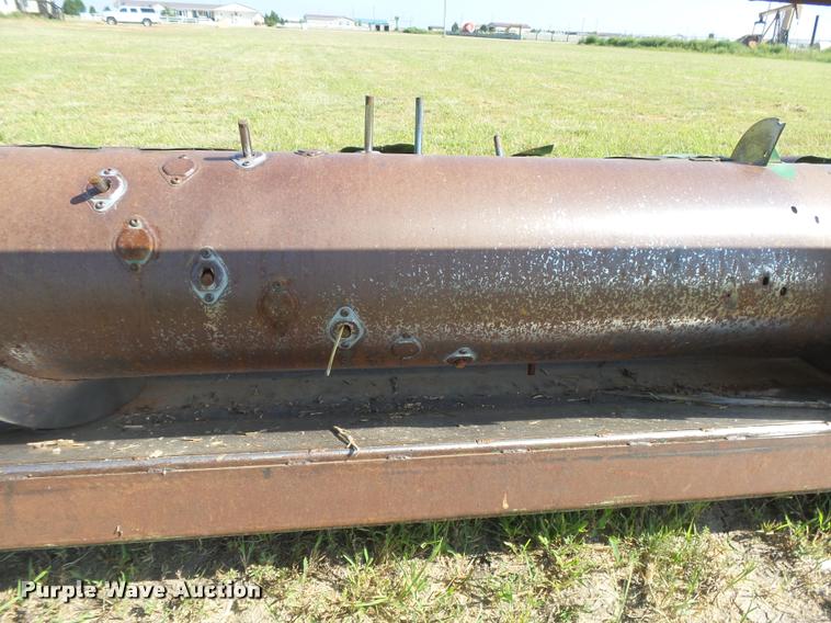 image for item DC3894 1996 John Deere 1253A row crop head