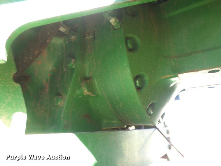 image for item DC3932 1995 John Deere 8570 tractor