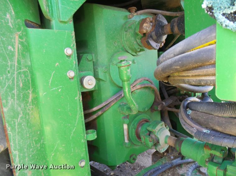 image for item DC3932 1995 John Deere 8570 tractor