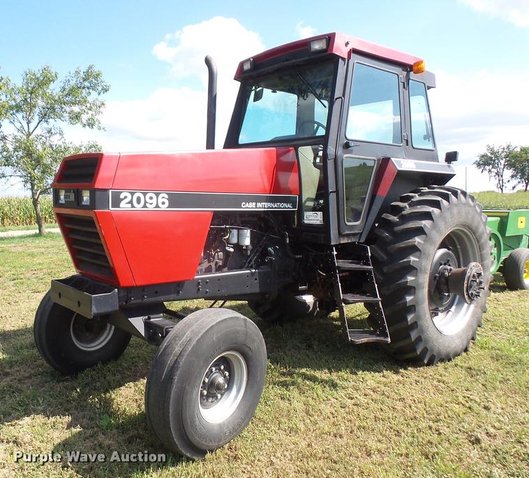 image for item DC5389 1988 Case IH 2096 tractor